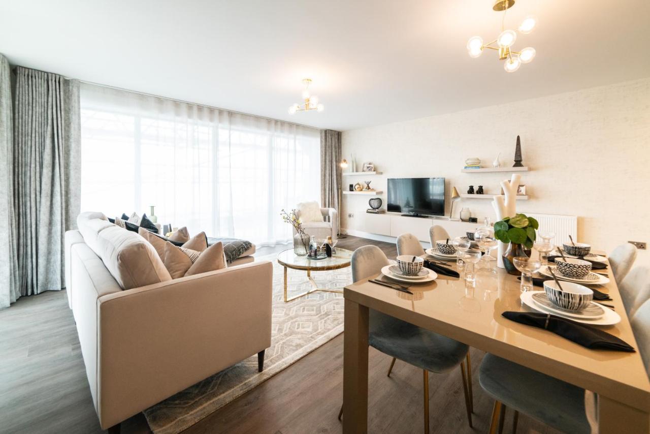 Seven Living Ashford - Modern And Spacious Apartments 외부 사진