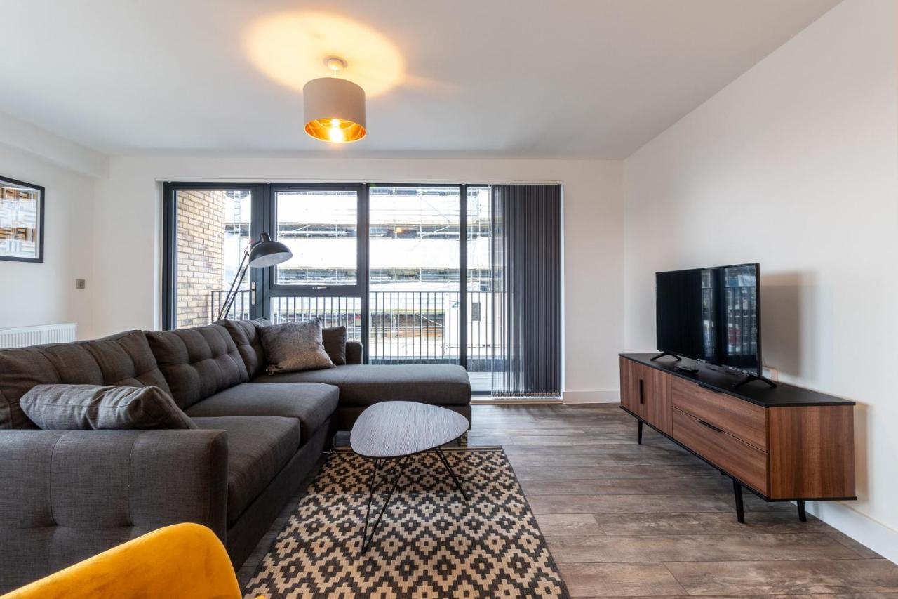 Seven Living Ashford - Modern And Spacious Apartments 외부 사진