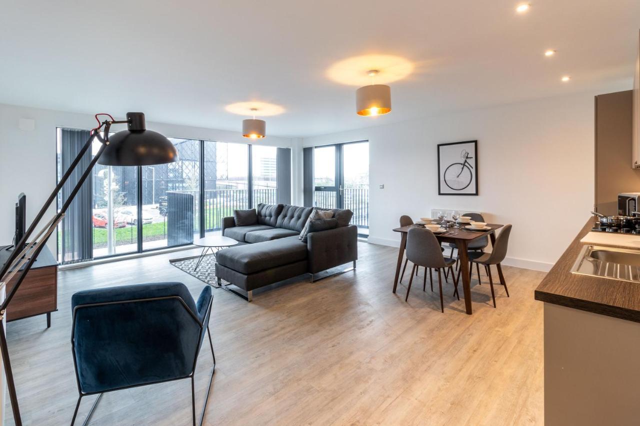 Seven Living Ashford - Modern And Spacious Apartments 외부 사진