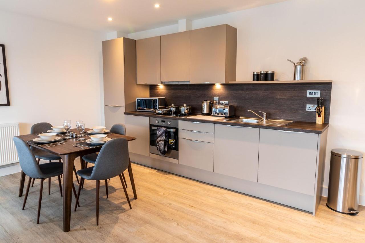 Seven Living Ashford - Modern And Spacious Apartments 외부 사진
