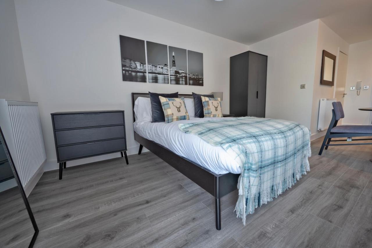 Seven Living Ashford - Modern And Spacious Apartments 외부 사진