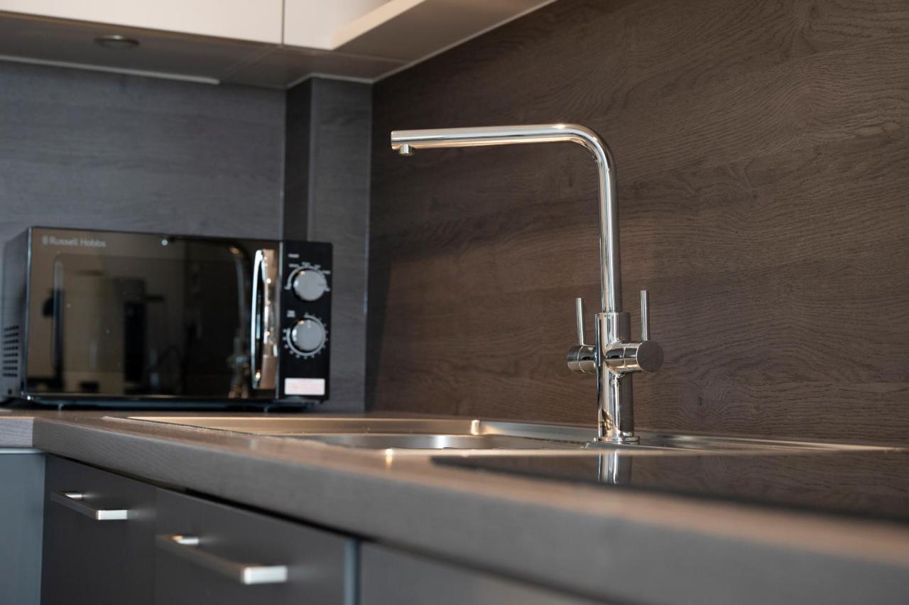 Seven Living Ashford - Modern And Spacious Apartments 외부 사진
