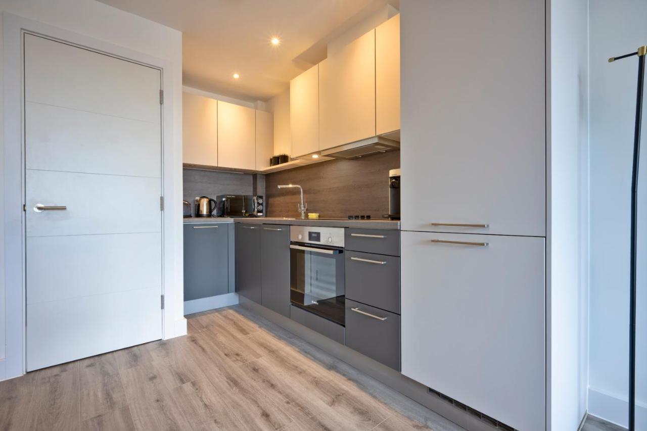 Seven Living Ashford - Modern And Spacious Apartments 외부 사진